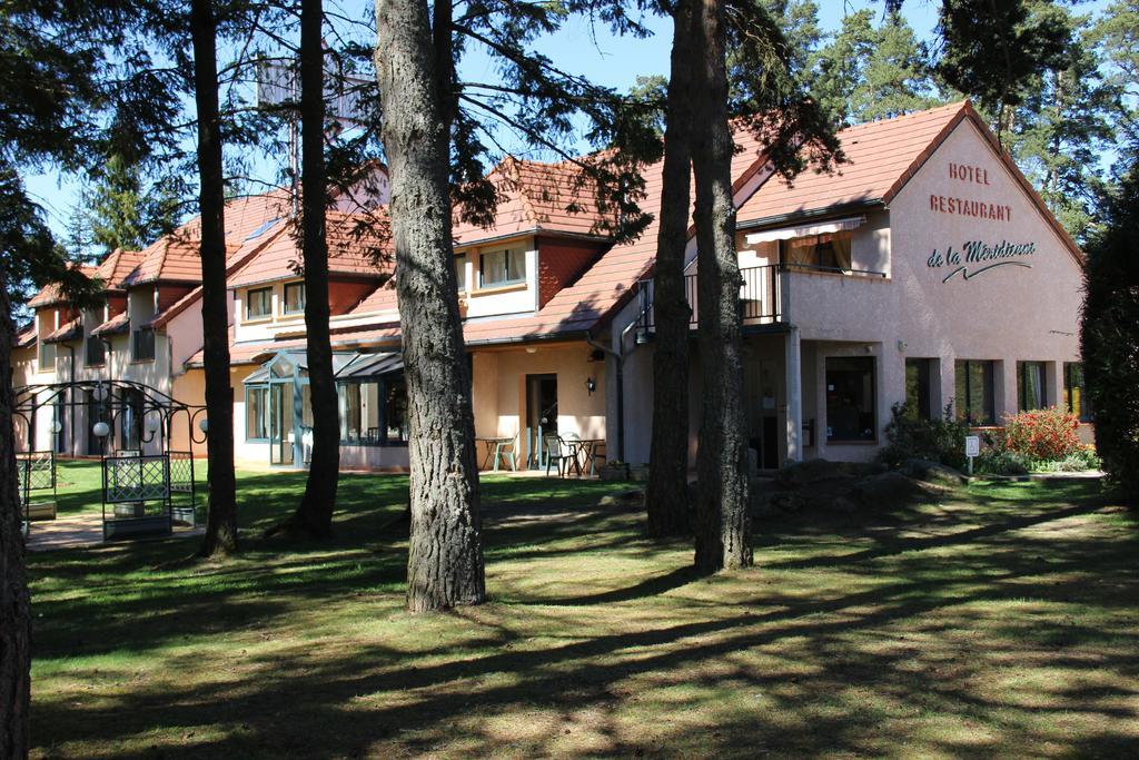 Hotel Restaurant Logis La Meridienne Anglards de Saint Flour Dış mekan fotoğraf